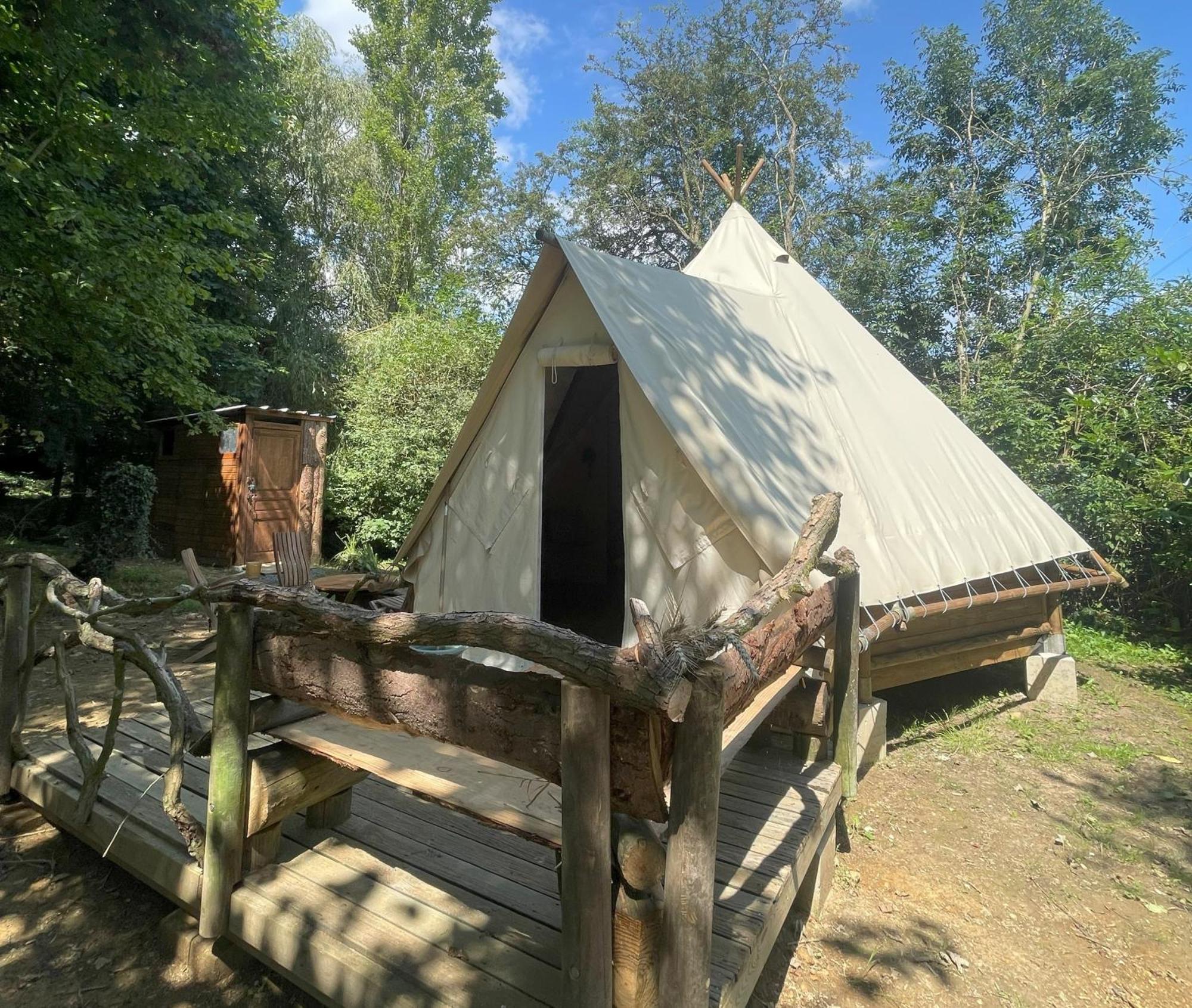 Livry  博纳尔诺曼旅馆酒店 外观 照片